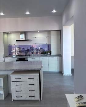 2-к квартира, вторичка, 70м2, 6/8 этаж