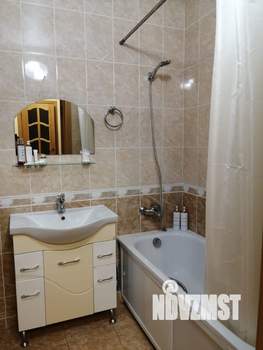 2-к квартира, вторичка, 58м2, 1/6 этаж