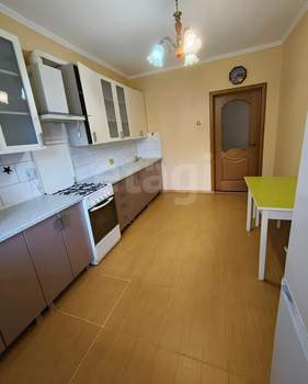 2-к квартира, вторичка, 65м2, 1/10 этаж