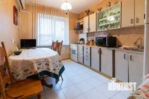 3-к квартира, вторичка, 62м2, 1/9 этаж