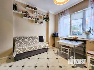 2-к квартира, вторичка, 72м2, 1/5 этаж
