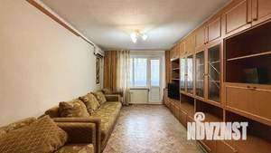 3-к квартира, вторичка, 61м2, 1/4 этаж