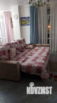 2-к квартира, вторичка, 64м2, 1/6 этаж