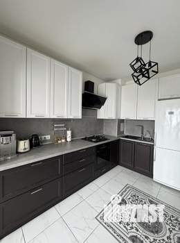 2-к квартира, вторичка, 65м2, 1/7 этаж