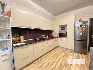 2-к квартира, вторичка, 73м2, 2/2 этаж