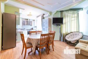 2-к квартира, вторичка, 90м2, 2/10 этаж