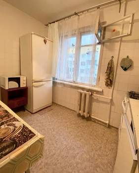 3-к квартира, вторичка, 58м2, 3/5 этаж