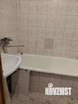 2-к квартира, вторичка, 52м2, 1/9 этаж