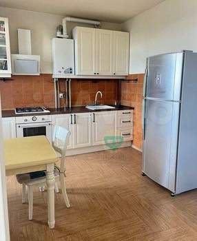 2-к квартира, вторичка, 70м2, 3/3 этаж