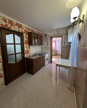 3-к квартира, вторичка, 70м2, 2/2 этаж