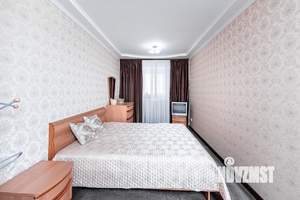 3-к квартира, вторичка, 145м2, 1/4 этаж