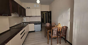 2-к квартира, вторичка, 70м2, 3/5 этаж