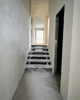 3-к квартира, вторичка, 108м2, 8/8 этаж