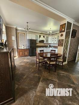 3-к квартира, вторичка, 100м2, 1/8 этаж