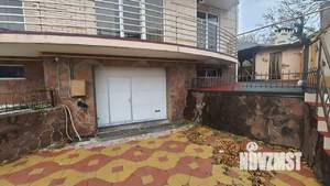 6-к квартира, вторичка, 250м2, 2/3 этаж