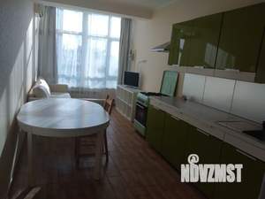 1-к квартира, вторичка, 60м2, 1/10 этаж