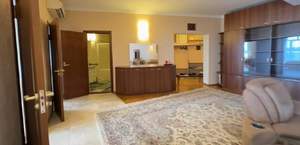 4-к квартира, вторичка, 153м2, 4/4 этаж