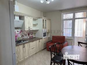 2-к квартира, вторичка, 63м2, 1/7 этаж