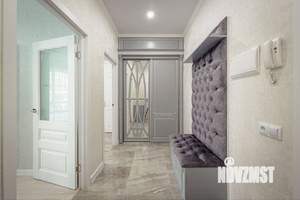 2-к квартира, вторичка, 90м2, 1/6 этаж