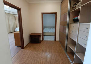 2-к квартира, вторичка, 80м2, 2/4 этаж