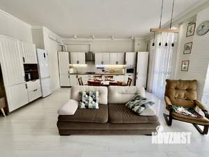 2-к квартира, вторичка, 76м2, 3/8 этаж
