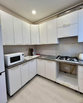 3-к квартира, вторичка, 46м2, 1/2 этаж