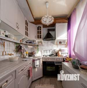 4-к квартира, вторичка, 61м2, 2/5 этаж