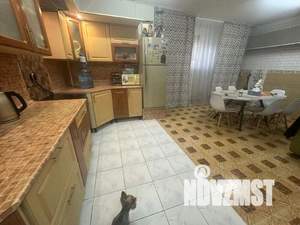 2-к квартира, вторичка, 74м2, 1/9 этаж