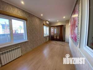 3-к квартира, вторичка, 63м2, 1/2 этаж