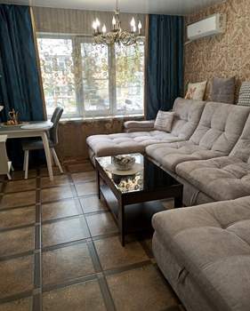 2-к квартира, вторичка, 43м2, 1/5 этаж