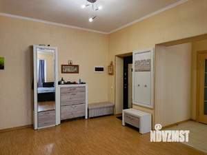 3-к квартира, вторичка, 113м2, 2/4 этаж