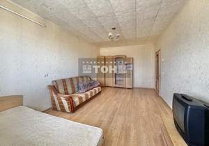 2-к квартира, вторичка, 56м2, 9/9 этаж