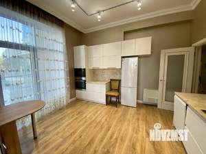 4-к квартира, вторичка, 150м2, 2/14 этаж