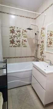 2-к квартира, вторичка, 76м2, 7/8 этаж