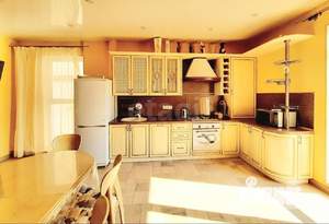 2-к квартира, вторичка, 78м2, 2/4 этаж