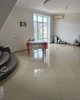 3-к квартира, вторичка, 171м2, 3/4 этаж