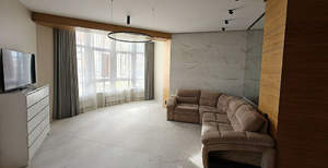 2-к квартира, вторичка, 77м2, 1/8 этаж