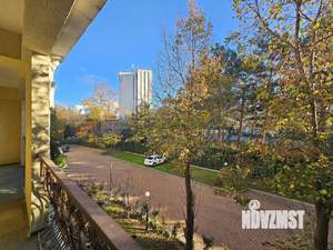 Студия квартира, вторичка, 67м2, 2/6 этаж