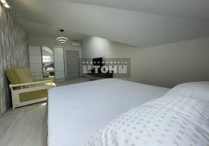 2-к квартира, вторичка, 75м2, 7/7 этаж