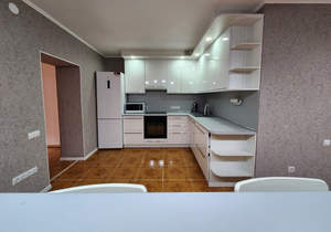3-к квартира, вторичка, 92м2, 1/4 этаж