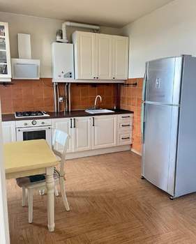 2-к квартира, вторичка, 70м2, 3/4 этаж
