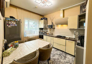 2-к квартира, вторичка, 45м2, 1/9 этаж