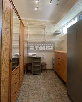 4-к квартира, вторичка, 210м2, 2/6 этаж