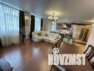 3-к квартира, вторичка, 100м2, 8/10 этаж