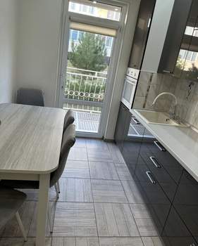 2-к квартира, вторичка, 55м2, 1/4 этаж