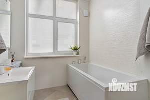 2-к квартира, вторичка, 64м2, 3/4 этаж