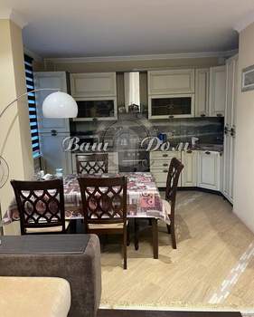 2-к квартира, вторичка, 47м2, 1/4 этаж