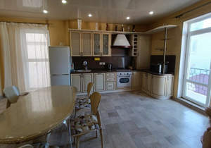 2-к квартира, вторичка, 80м2, 2/4 этаж