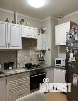 2-к квартира, вторичка, 45м2, 1/4 этаж