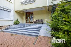 1-к квартира, вторичка, 67м2, 2/5 этаж